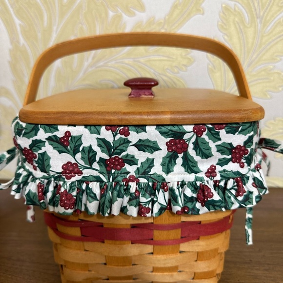 Longaberger Cranberry Basket. Christmas edition 1995 - Picture 6 of 7